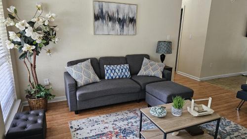 Diamondhead House | Cottage in Diamondhead