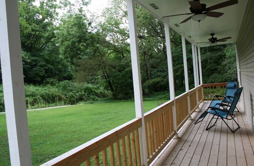 Springdale Cottage | Cottage in the Trees - A getaway from everything, close to everything