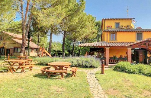 Terranuova Bracciolini Cottage | Cottage in Loro Ciuffenna with Pool & Sauna