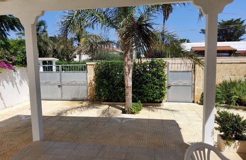 Torre Specchia Ruggeri Villa | COTTAGE WITHIN WALKING DISTANCE OF THE SANDY BEACH