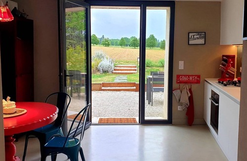 La Batie-Rolland House | Cottage "La cour joyeuse" with a painter'studio