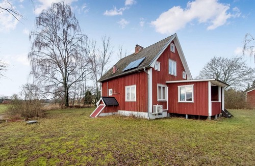 Husaby House | Cottage near excellent fishing opportunities