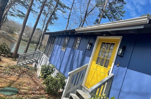 Mountain Rest Cottage | Cottage on Lake Becky