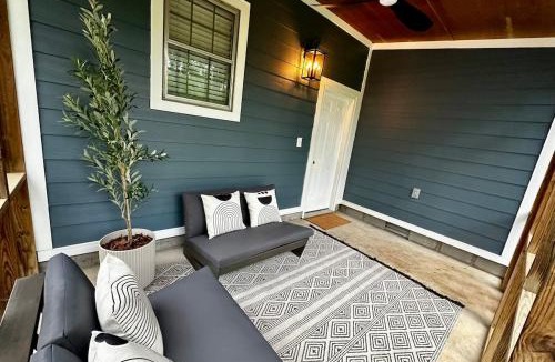 Murfreesboro House | Cottage, Parking, MTSU, downtown Murfreesboro