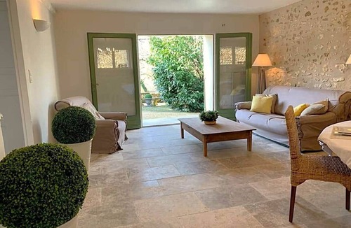 Bourrou House | Cottage Rouffignac Swimming pool Tennis Castle Monciaux