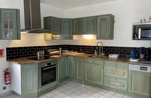 Livarot Cottage | Cottage sleeps 5 with garden in downtown Livarot