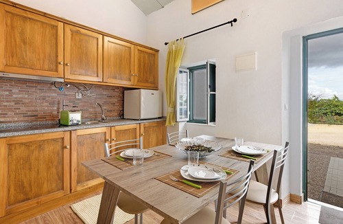 Palmela Cottage | Cottage 'Syrah' with Shared Pool, Private Terrace and Air Conditioning