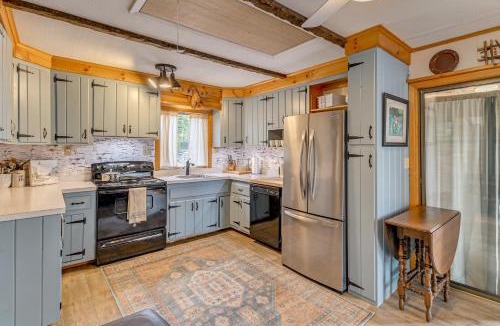 Schroon Lake House | Cottage w/Shared Beach, Great Views, Walk to Town