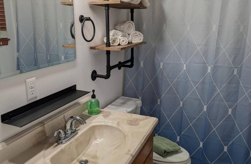 Williamsburg Hotel | Cottage - Williamsburg Pet-Friendly Getaway – Heated Pool, Free Game Room