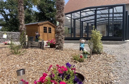 Couzon Cottage | Cottage with heated pool, private garden, and air conditioning