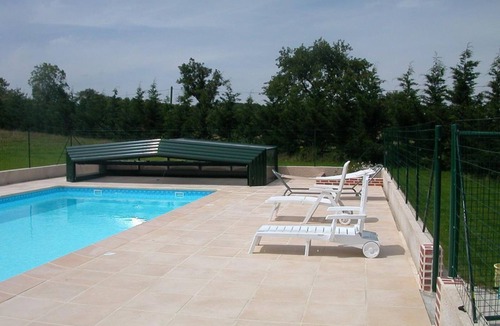 Cressanges Cottage | Cottage with large garden and terrace in Cressanges