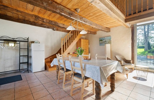 Saint-Thual House | Cottage with Shared Indoor Pool