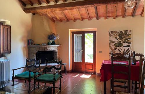 Scheggia House | Cottage with swimming pool