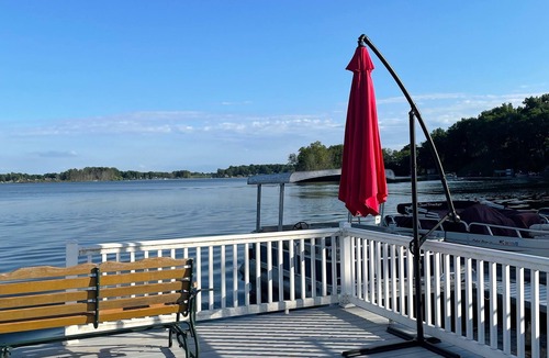 Delton Cottage | Cottages available on Beautiful Upper Crooked Lake.