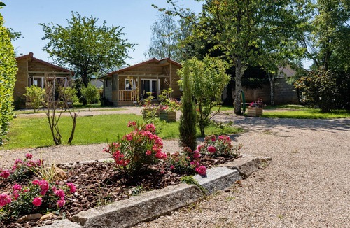 Amberieu-en-Bugey Ski Chalet | Cottages in the heart of Amberieu-Residence le champ de la Fontaine