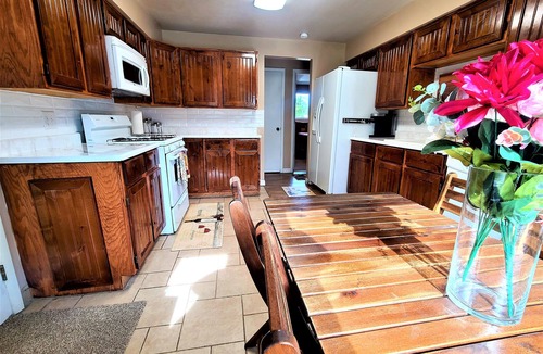 Cottonwood Heights House | Cottonwood Comfort-Quick access to Cottonwood Canyon #A