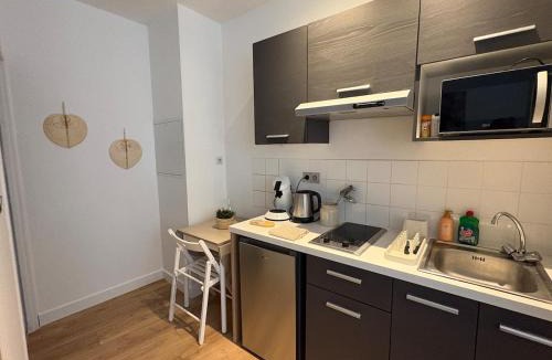 Castres Apartment | Coudert l Petit studio côté rue l Rez-de-chaussée en Hypercentre & climatisé