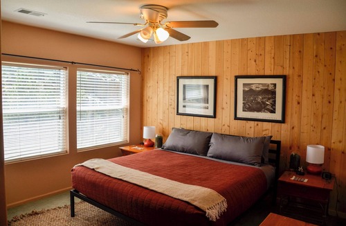 Drake Hotel | Couloir Duplex Cabin at The Woolly Bugger Inn (#16)