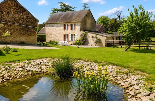 Sainte-Scolasse-sur-Sarthe House | Country House with Private Terrace, Garden, and Wi-Fi in Sainte-Scolasse-sur-Sarthe