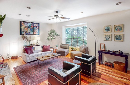 Dripping Springs House | Country-Adorned Home with Shared Pool & Hot Tub on Large Property - Dog-Friendly
