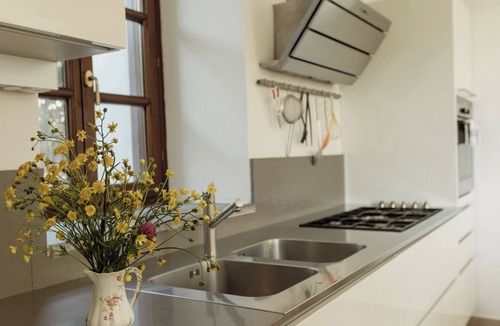 Isola d'Asti House | Country apartment in Monferrato Moretti Winery