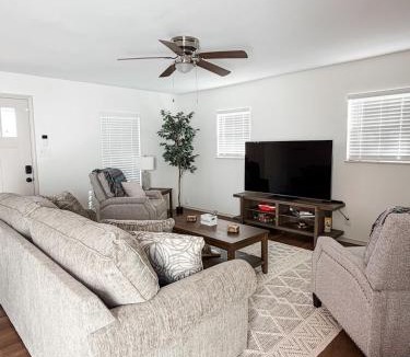 Knox City House | Country Cottage - Fully Remodeled
