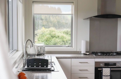 Wairakei House | Country Cottage in an idyllic setting and just minutes from action packed Taupō!