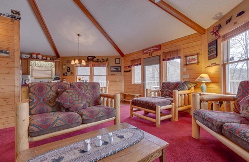 Gatlinburg House | Country Cozy, 2 Bedroom, Pool Access, Hot Tub, Fireplace, Sleeps 6
