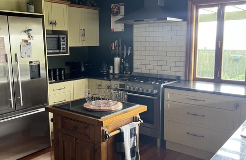 Porangahau House | Country Farm House. 5 Bedrooms