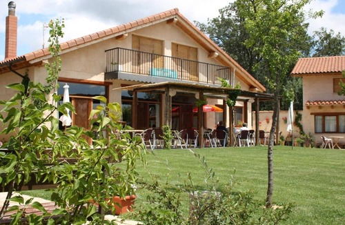 Valdeavellano de Tera House | Country House 'Villabamba 1' with Mountain Views, Shared Terrace and Wi-Fi