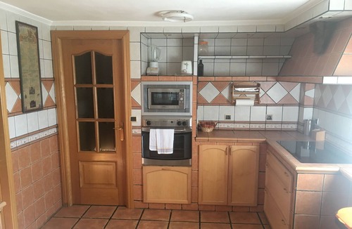Fuentiduena de Tajo Cottage | Country house (full rental) Finca los Almendros from 17 to 32 people