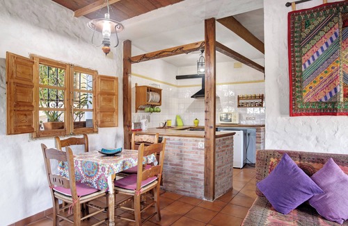Zahara de la Sierra House | Country House 'Alucema' with Lake View, Private Terrace and Wi-Fi