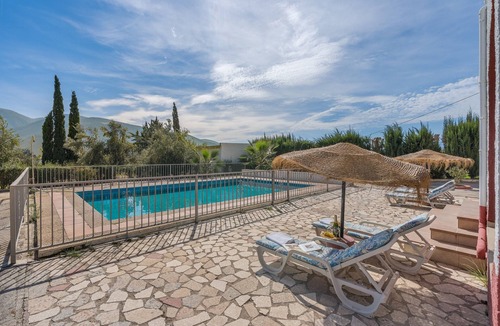 Orgiva House | Country House 'Ana - Cortijo Puerta' with Private Pool, Wi-Fi and Air Conditioning