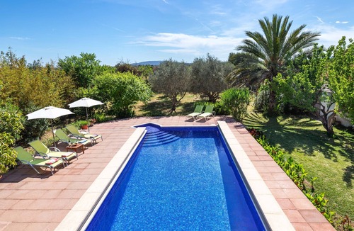 Binissalem Villa | Country House 'Can Putxeta' with Mountain Views, Private Pool and Wi-Fi