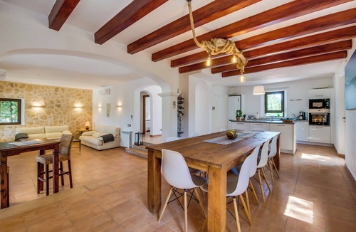Sonarrossa Villa | Country House Finca Kiana with Pool, Garden & Wi-Fi
