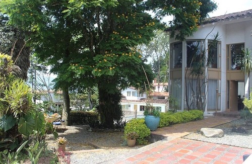 Envigado House | Country House Surrounded by Nature