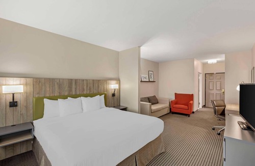 Elk Grove Village Hotel | Country Inn & Suites by Radisson, Elk Grove Village/Itasca