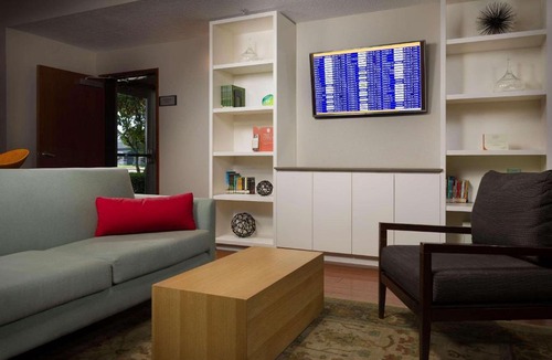 Portland Hotel | Country Inn & Suites by Radisson, Portland International Airport, OR