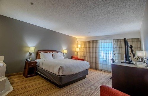 Altoona Hotel | Country Inn & Suites by Radisson, Convention Center