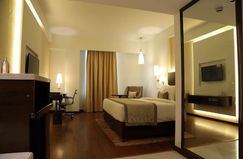 Kota Hotel | Country Inn & Suites by Radisson, Kota