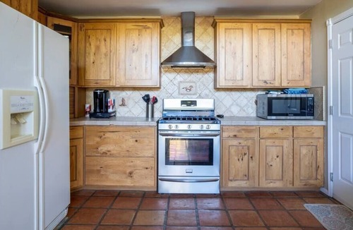 Arivaca House | Country Lodge at Wildlife Adventure Ranch