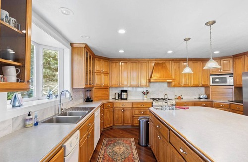 Ookala House | Country Oceanfront 5-bedroom house in Ookala
