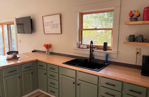 Saint Marys  Saint Joseph County House | Country setting. Pool house just 10 minutes from ND campus and SBN airport.