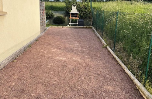 Amaye-sur-Seulles House | Country-style accommodation ideal for a relaxing stay