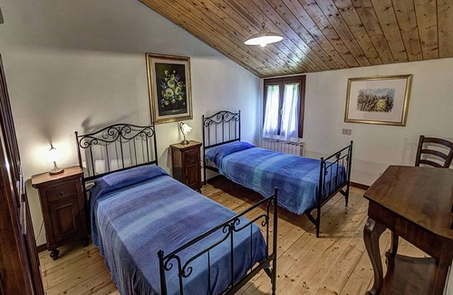 Pontecchio Polesine House | Countryside Bliss with Pool & Tennis