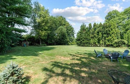 Washington Crossing House | Countryside Gem: Modern Retreat Near Philly + NYC