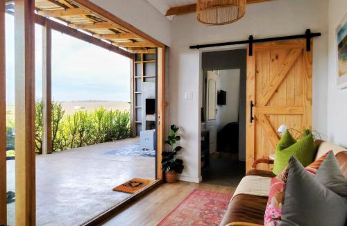 Baardskeerdersbos House | Countryside Container Home