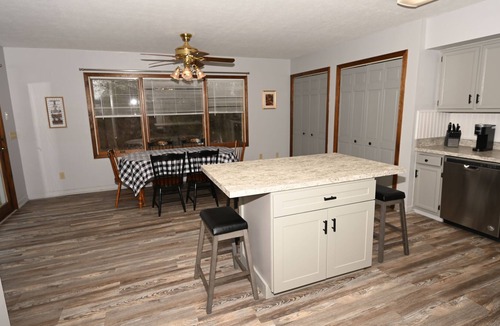 North Haven House | COUNTRYSIDE RANCH 12 MINUTES to Yale New Haven Hospital