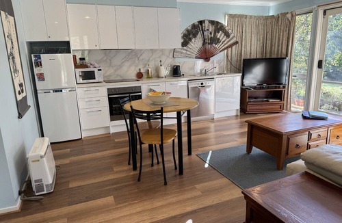 Hepburn Apartment | CountrysideRetreat Romance Intimate NativeWildlife Daylesford - Hepburn