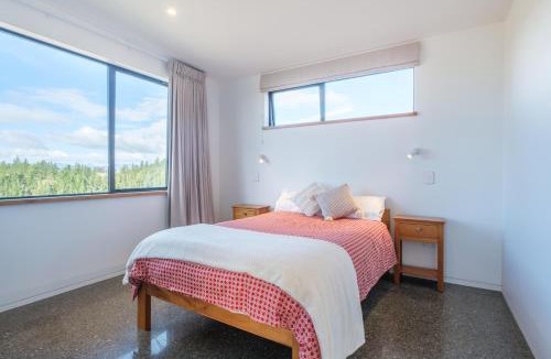 Tasman Villa | Countryview Haven